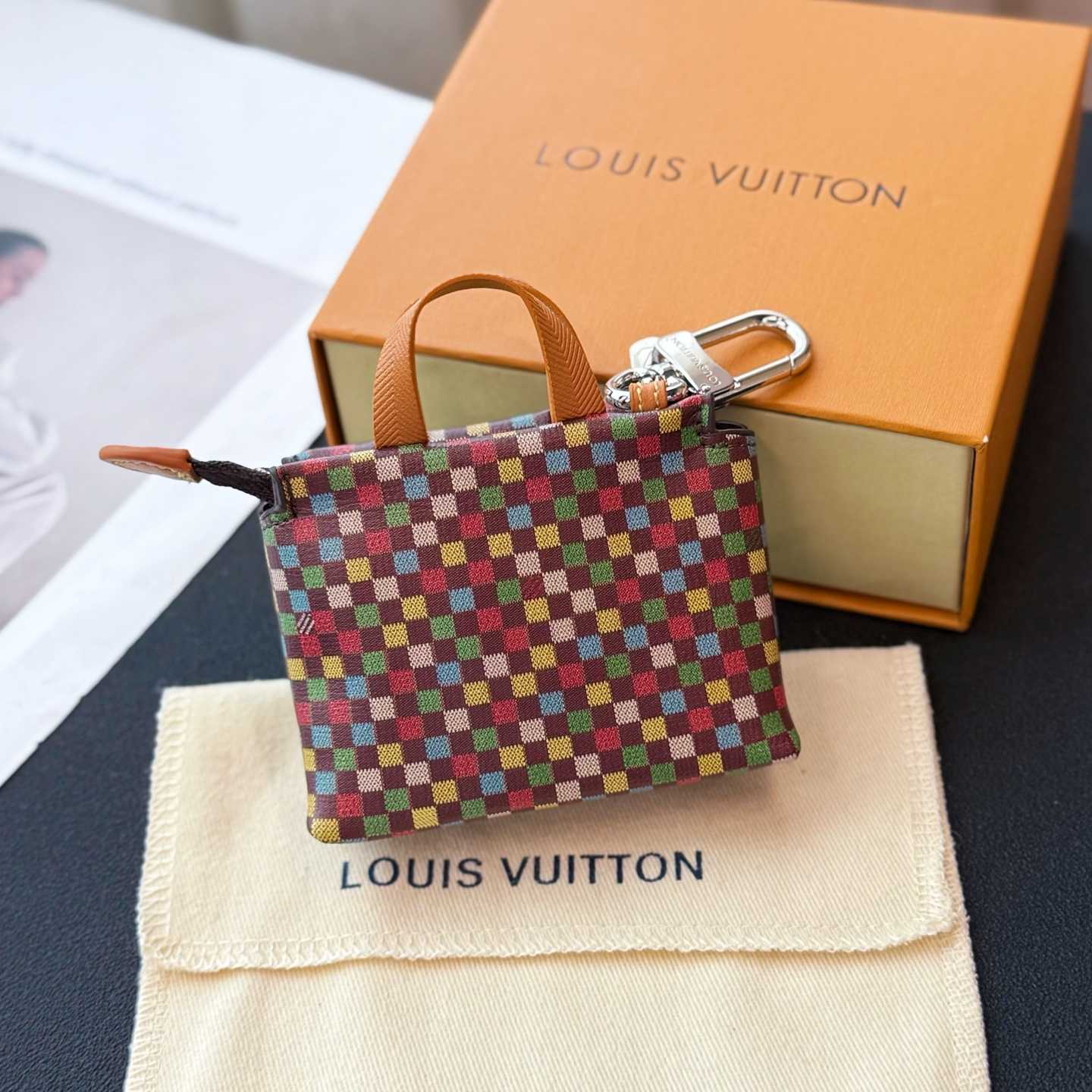 Louis Vuitton LV Mini Shopper Bag Charm    - DopestKickz