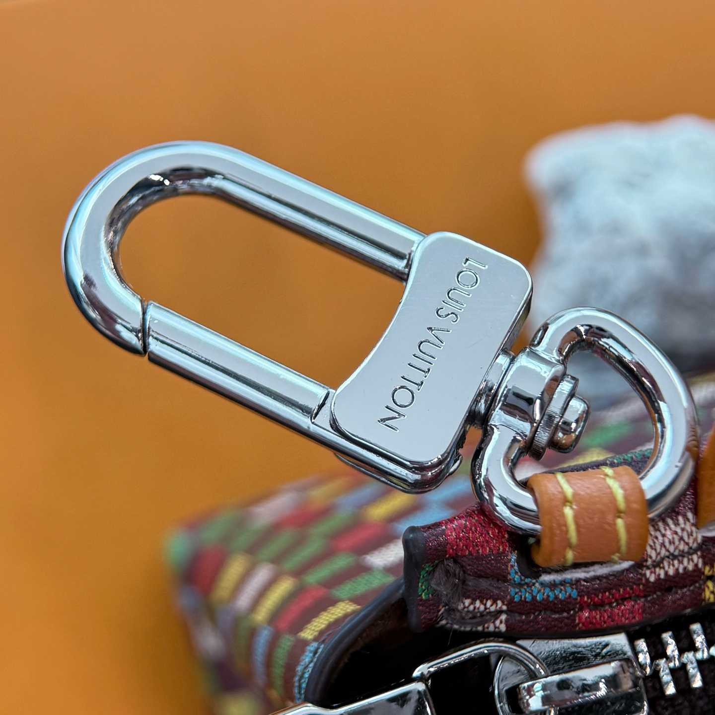 Louis Vuitton LV Mini Shopper Bag Charm    - DopestKickz