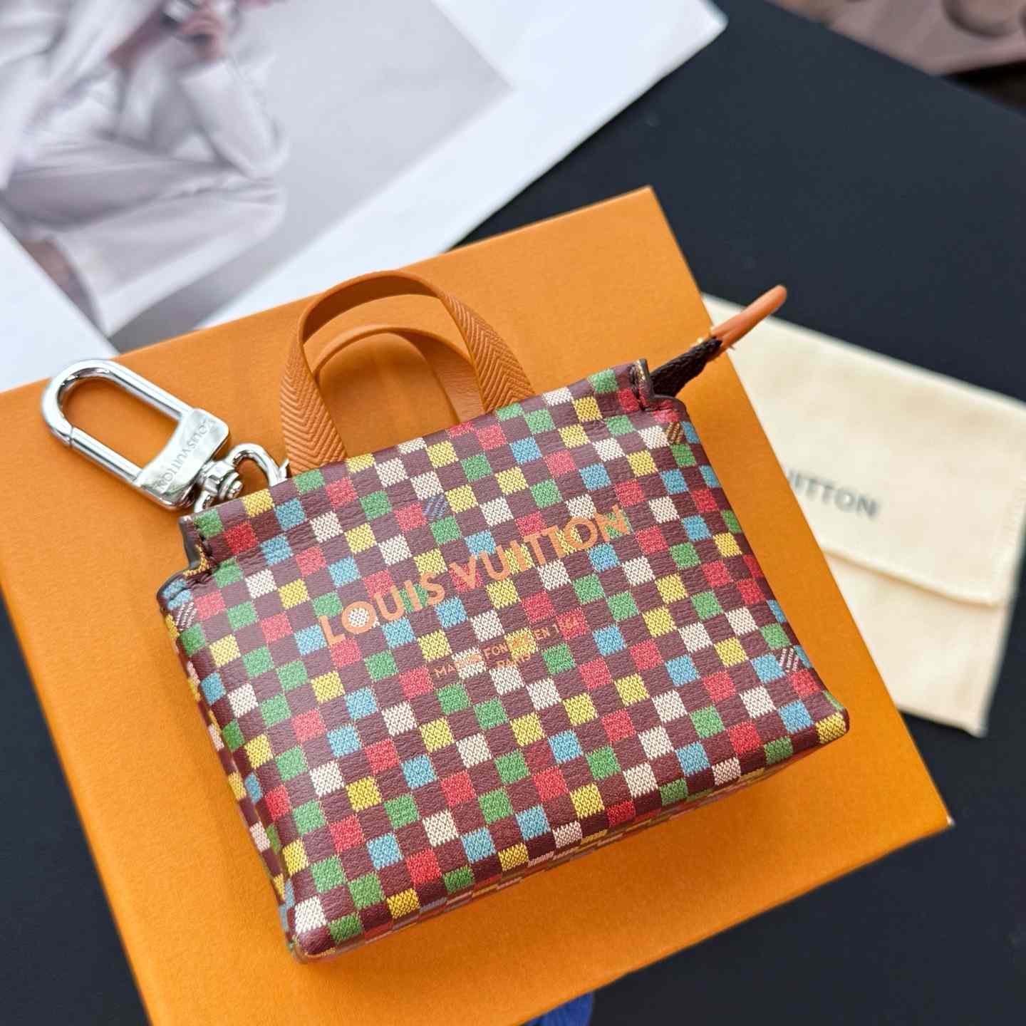 Louis Vuitton LV Mini Shopper Bag Charm    - DopestKickz