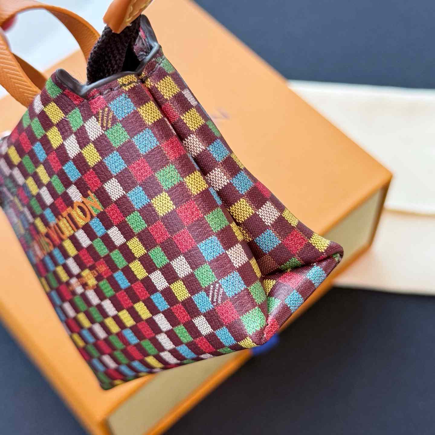 Louis Vuitton LV Mini Shopper Bag Charm    - DopestKickz