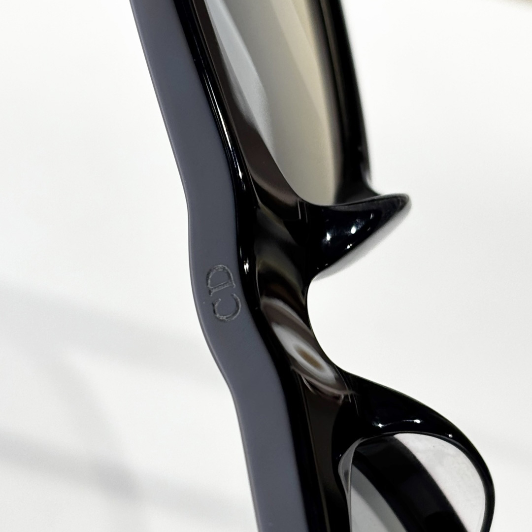 DiorGlow B2I   - DopestKickz