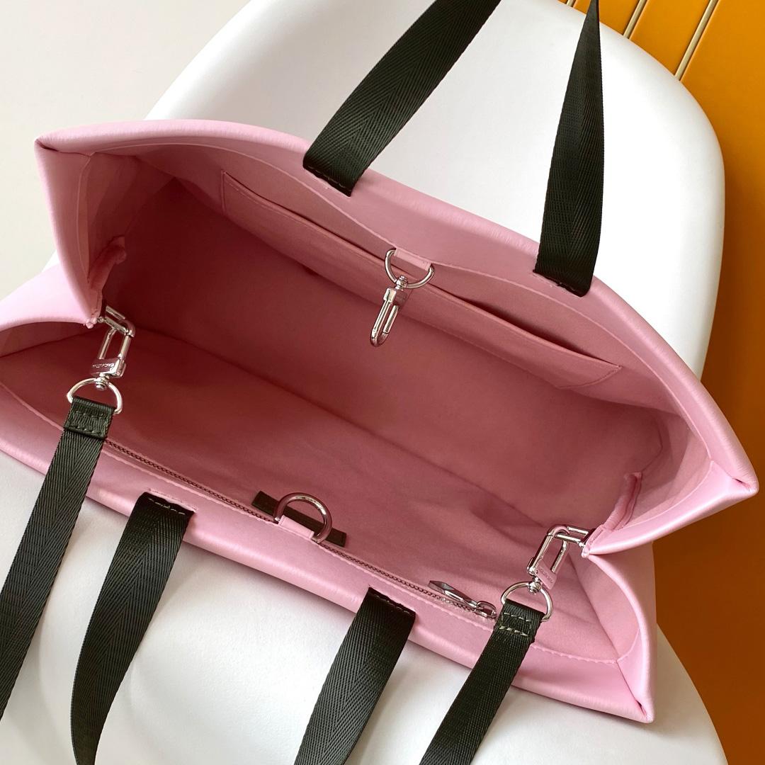 Louis Vuitton Shopper Tote MM   M15273 - DopestKickz