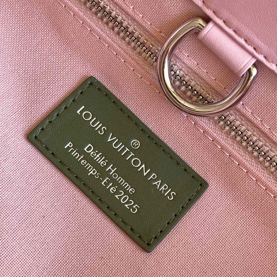 Louis Vuitton Shopper Tote MM   M15273 - DopestKickz