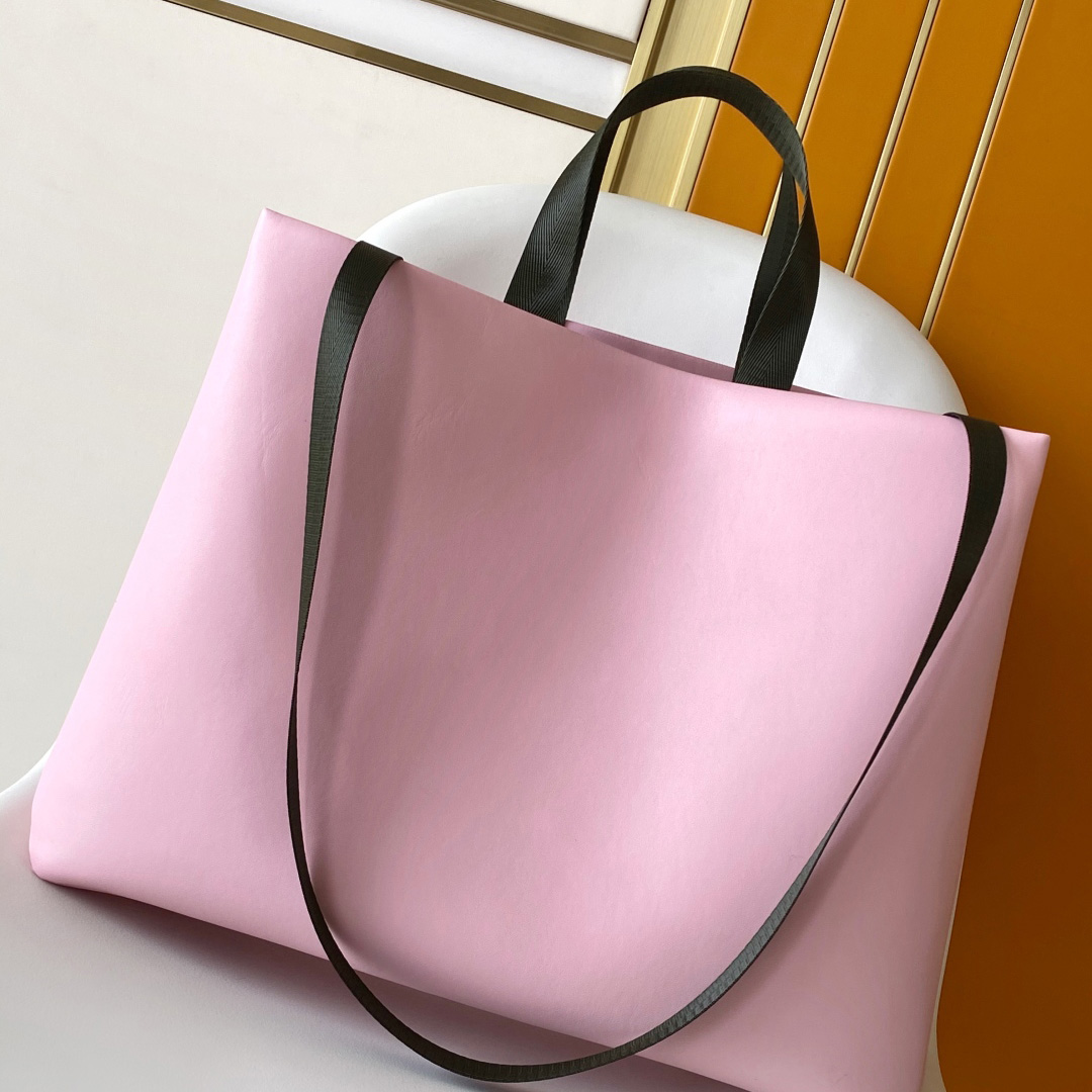 Louis Vuitton Shopper Tote MM   M15273 - DopestKickz