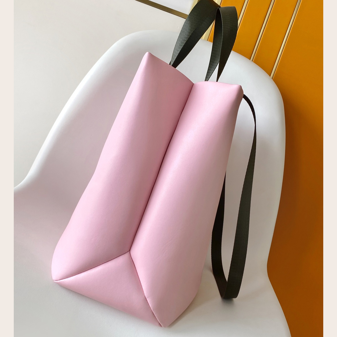 Louis Vuitton Shopper Tote MM   M15273 - DopestKickz