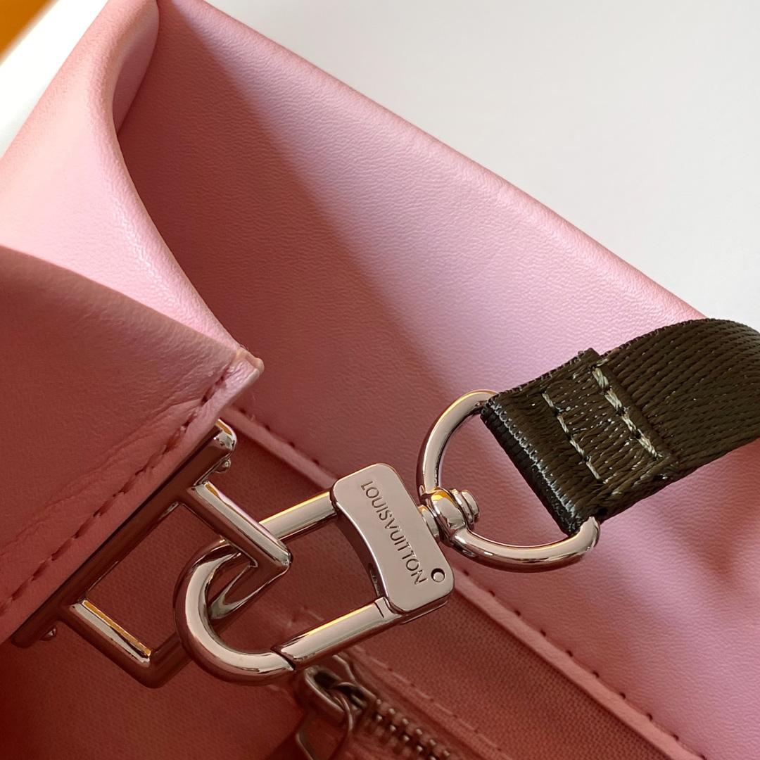 Louis Vuitton Shopper Tote MM   M15273 - DopestKickz