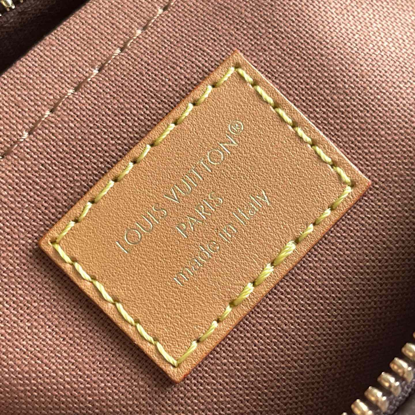 Louis Vuitton Keepall 25 Cargo   M14981 - DopestKickz