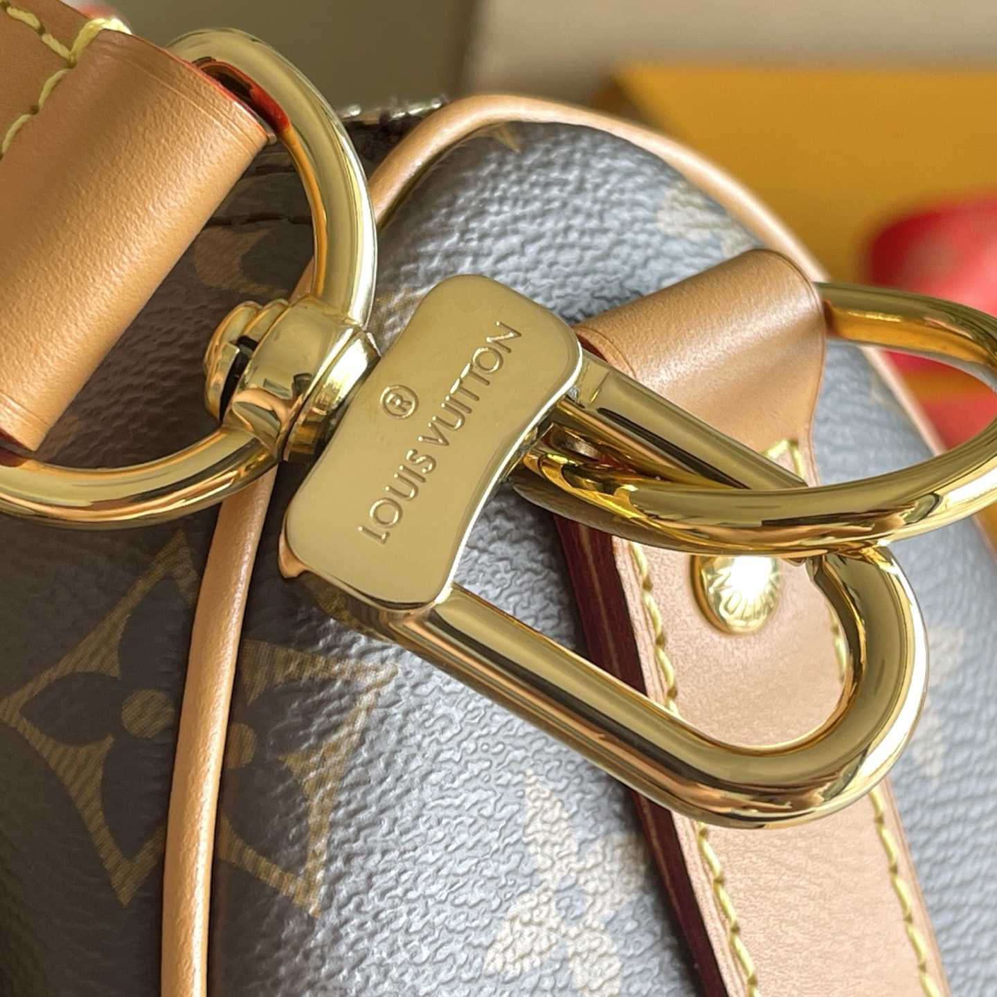 Louis Vuitton Keepall 25 Cargo   M14981 - DopestKickz