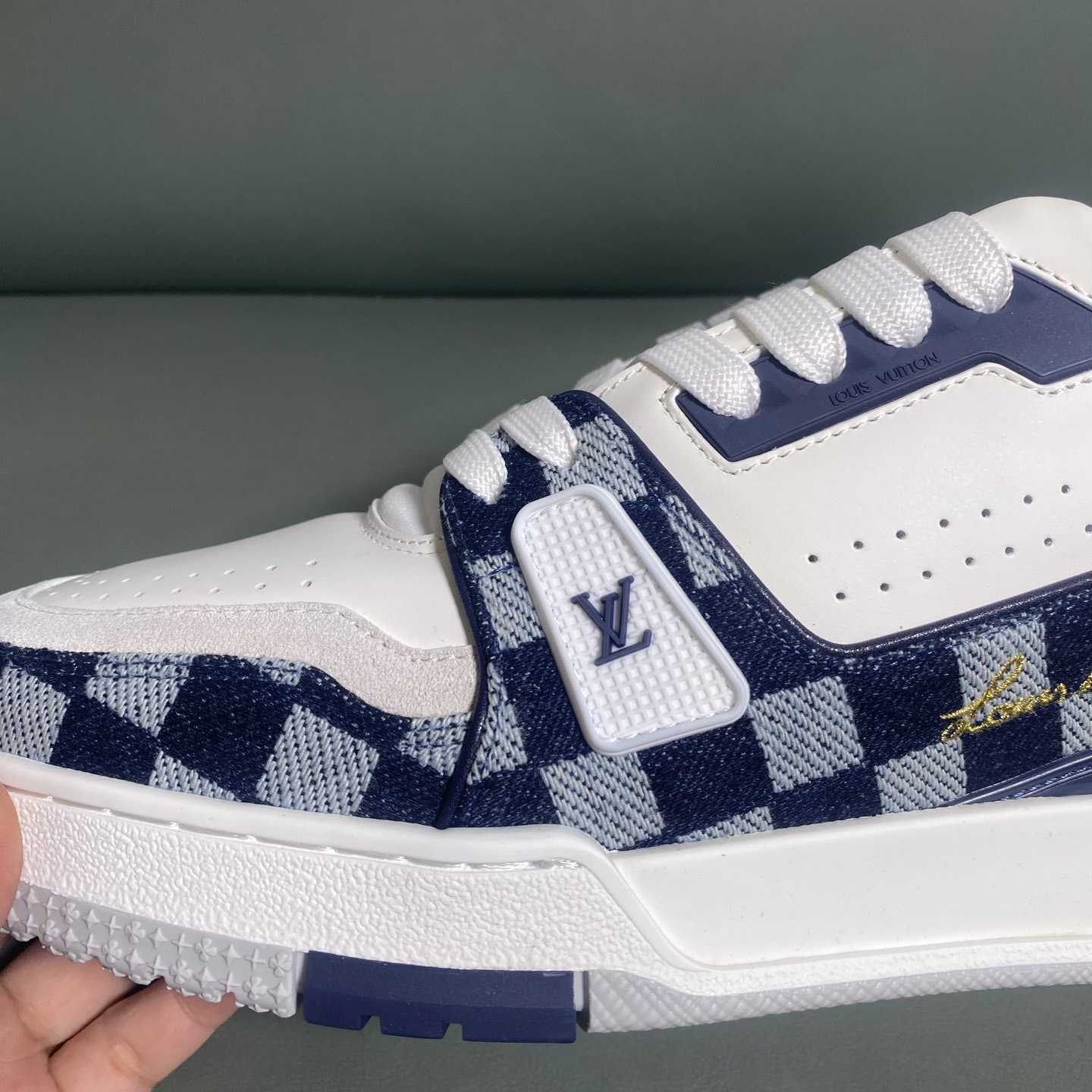 Louis Vuitton LV Trainer Sneaker    1AIKQQ - DopestKickz