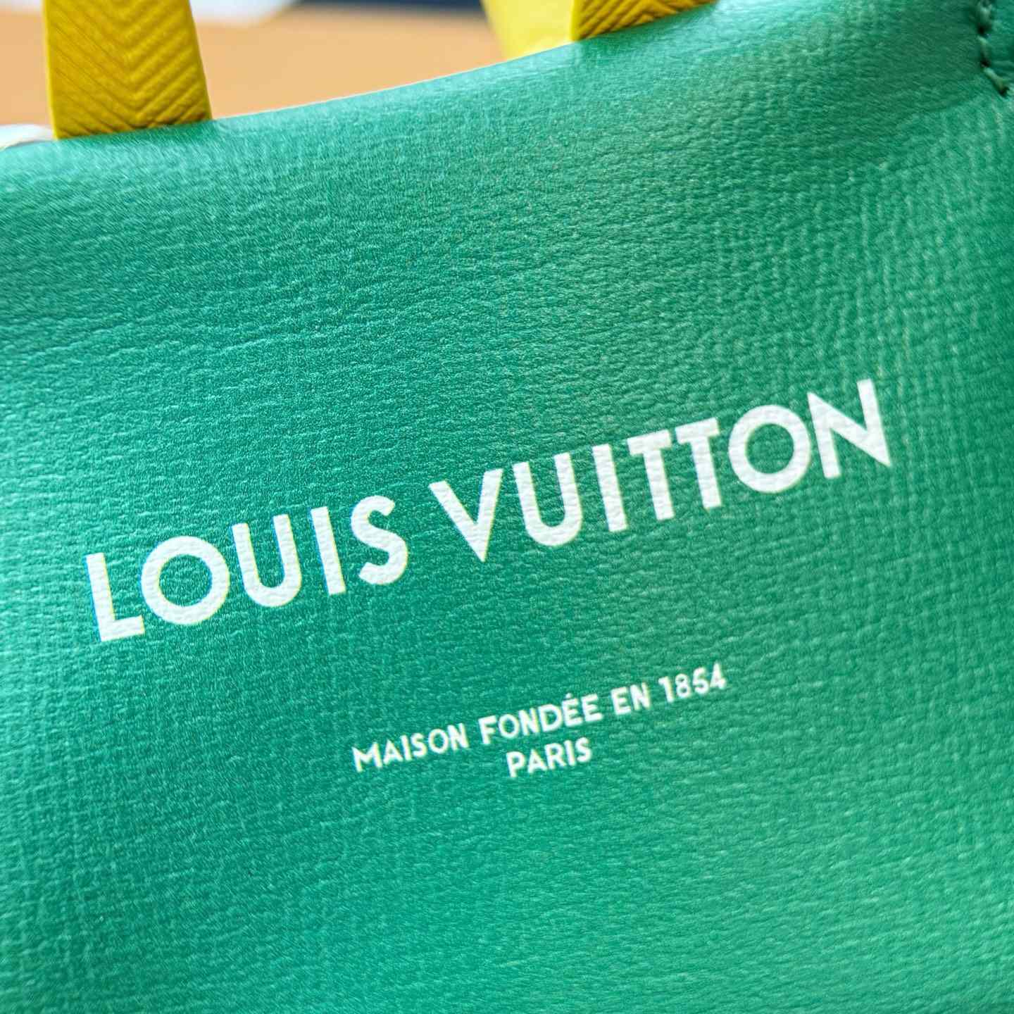 Louis Vuitton LV Mini Shopper Bag Charm    - DopestKickz