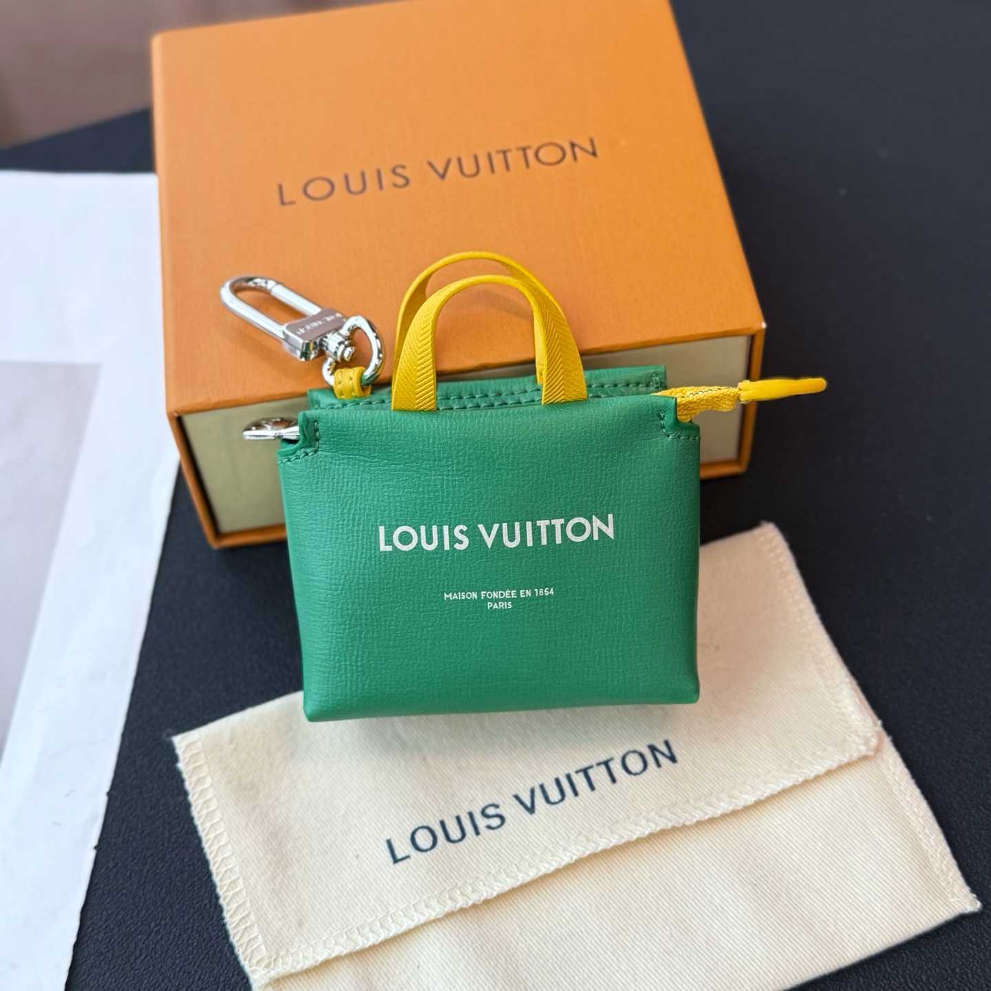Louis Vuitton LV Mini Shopper Bag Charm    - DopestKickz