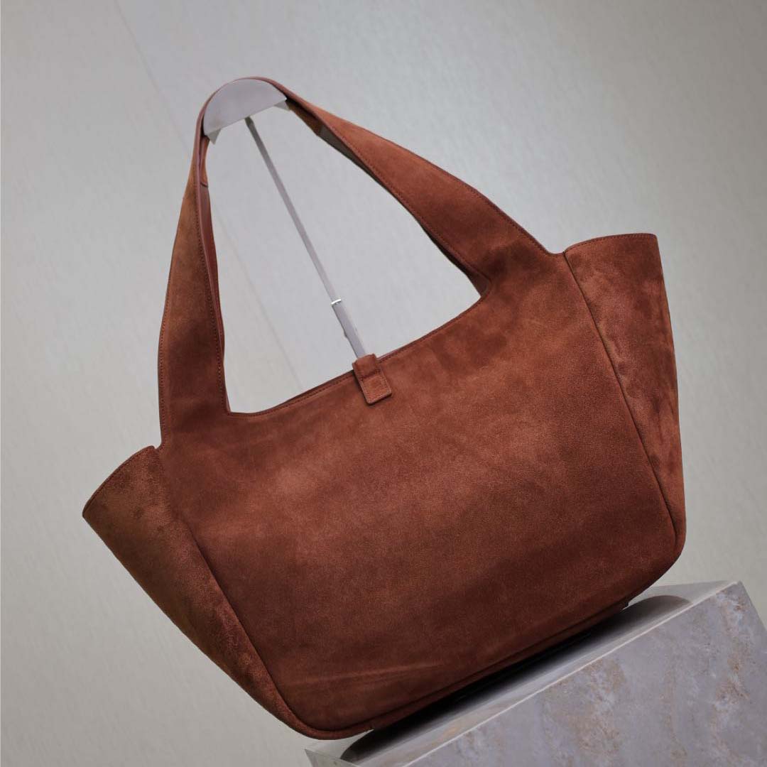 Saint Laurent LE 5 À 7 Bea In Suede - DopestKickz