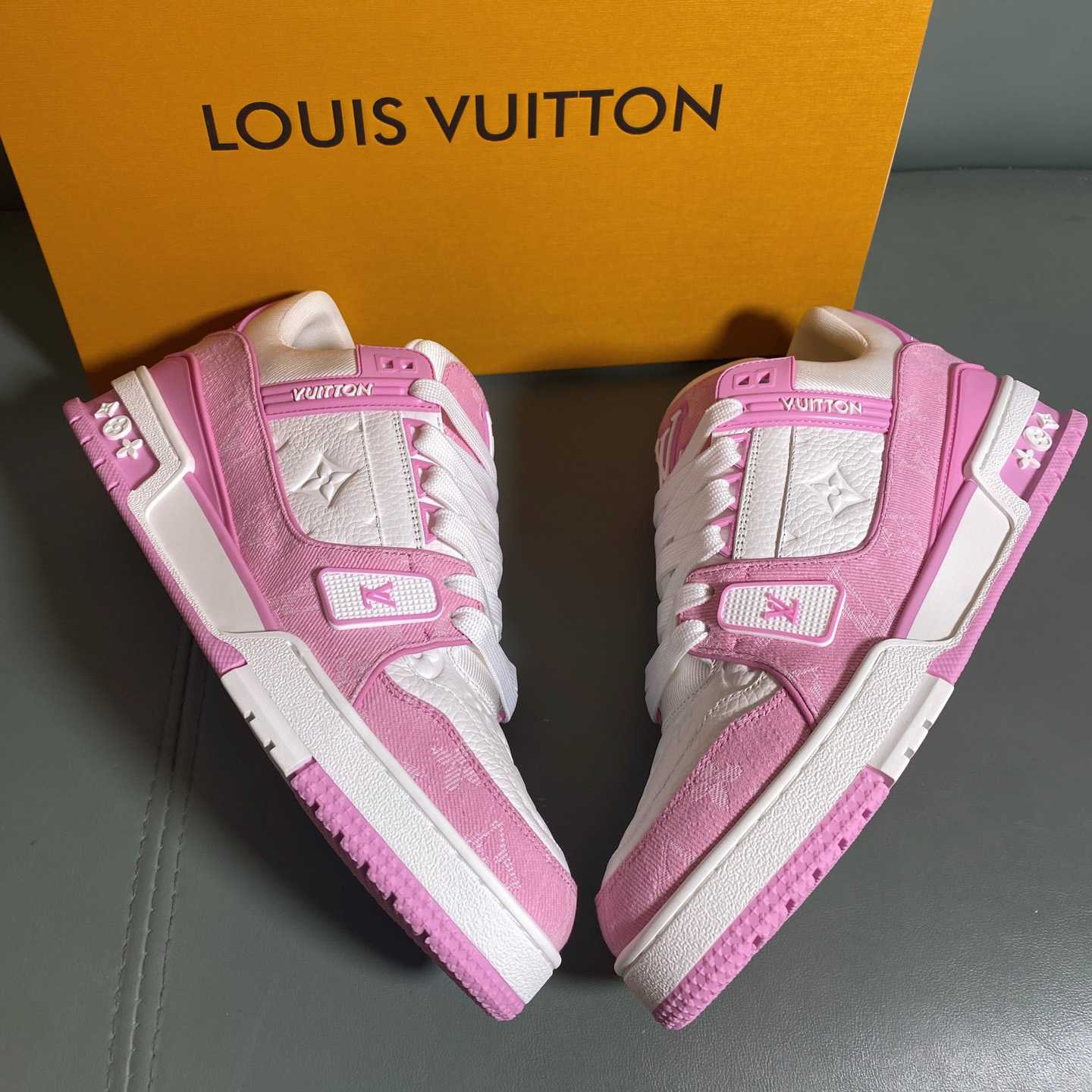 Louis Vuitton LV Trainer Sneaker      1AIKOM - DopestKickz