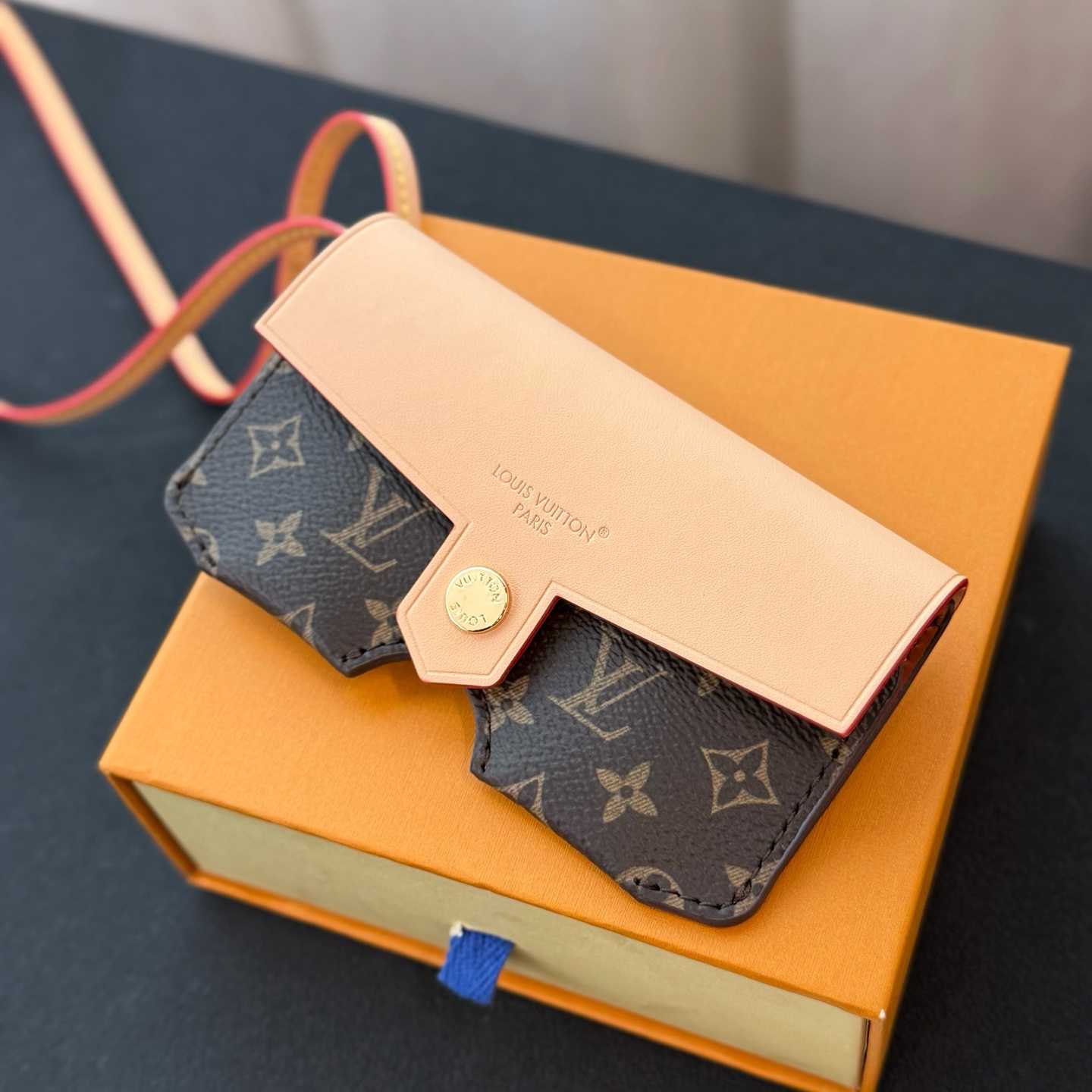 Louis Vuitton LV Glasses Holder   M02701 - DopestKickz