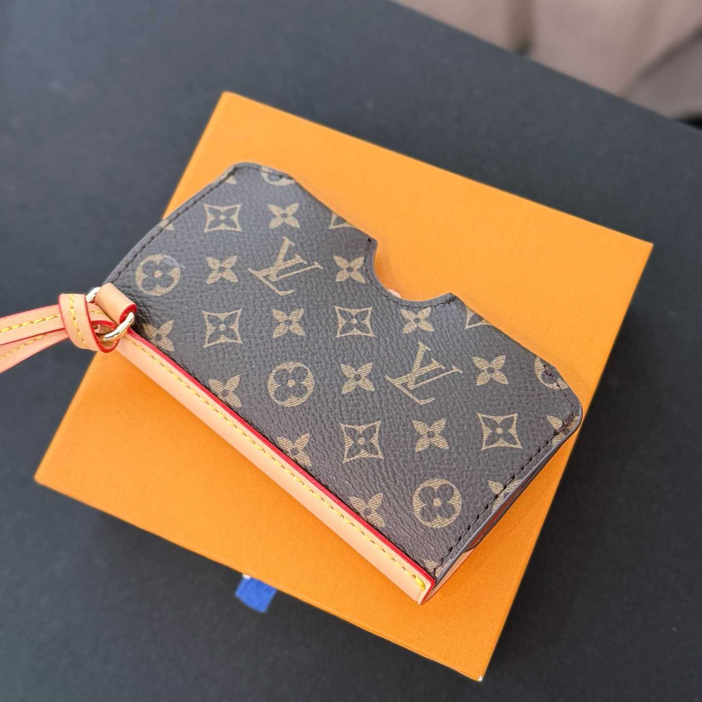 Louis Vuitton LV Glasses Holder   M02701 - DopestKickz