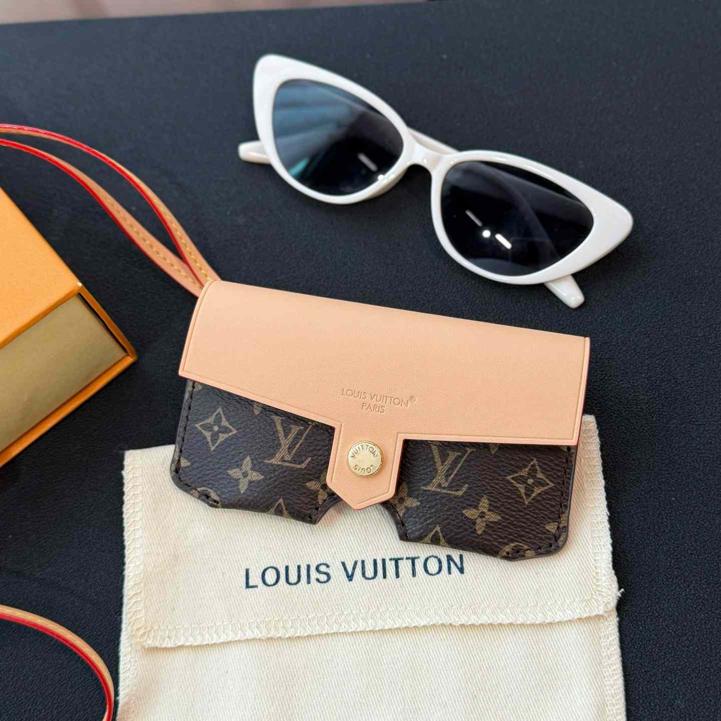 Louis Vuitton LV Glasses Holder   M02701 - DopestKickz