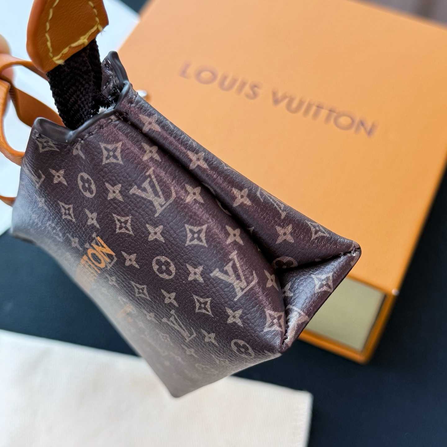 Louis Vuitton LV Mini Shopper Bag Charm    - DopestKickz