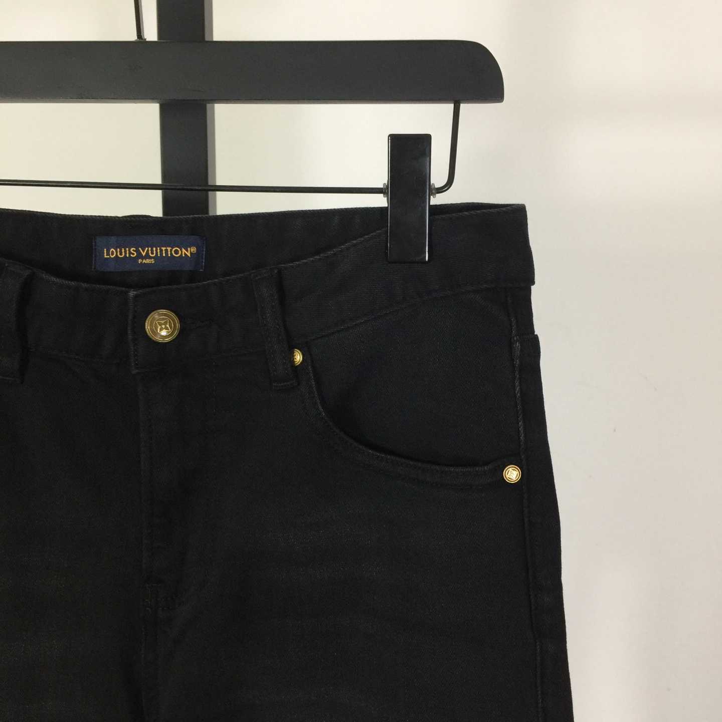 Louis Vuitton Jeans - DopestKickz