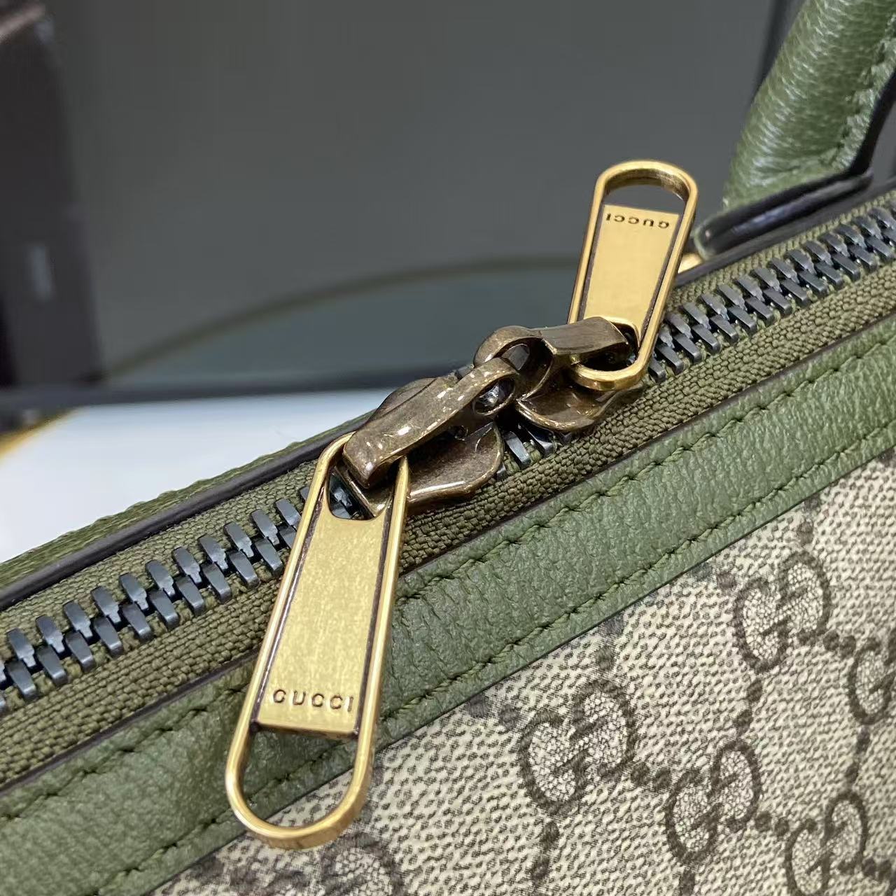 Gucci Savoy Medium Duffle Bag - DopestKickz