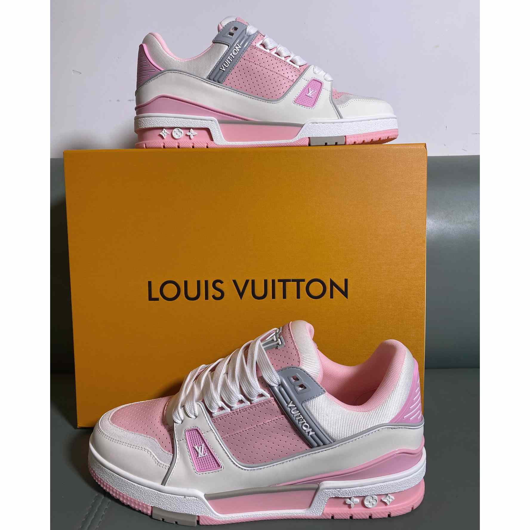 Louis Vuitton LV Trainer Sneaker      1AHTF5 - DopestKickz