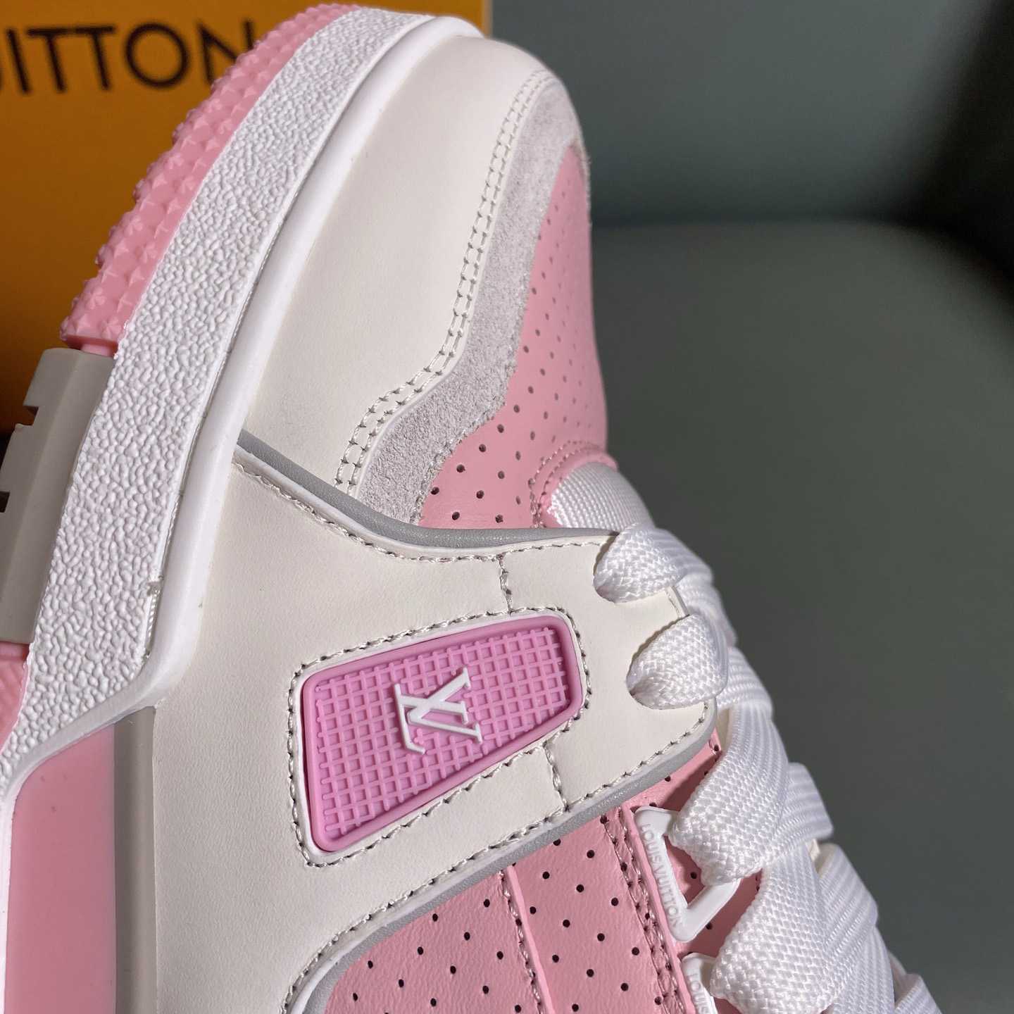 Louis Vuitton LV Trainer Sneaker      1AHTF5 - DopestKickz