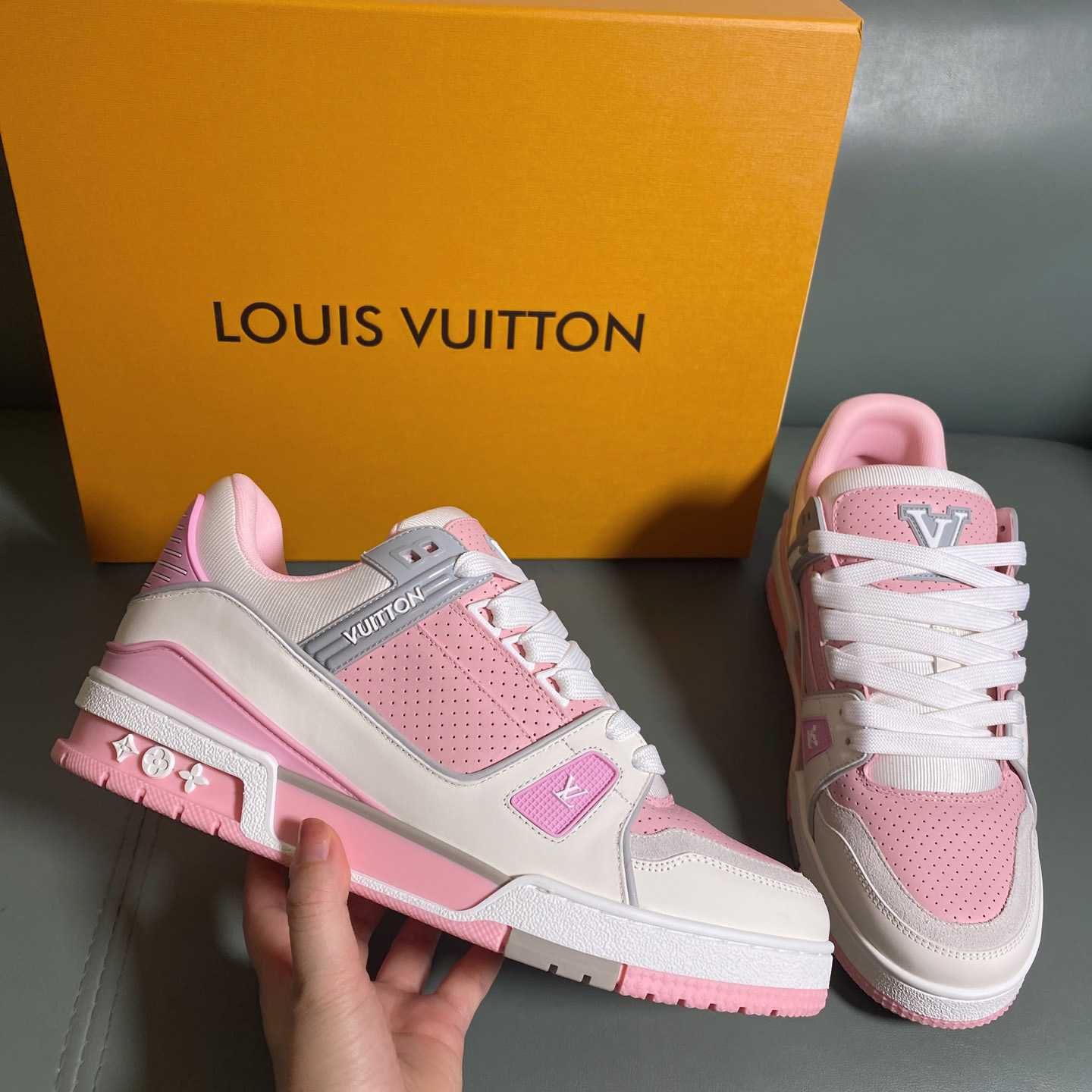 Louis Vuitton LV Trainer Sneaker      1AHTF5 - DopestKickz