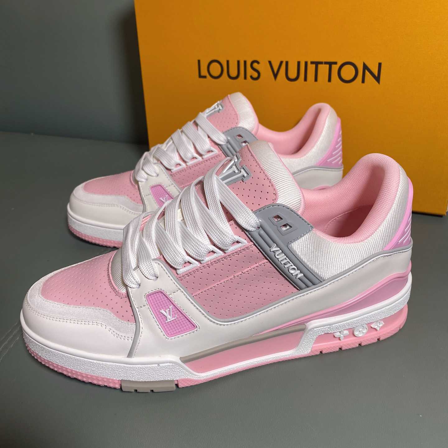 Louis Vuitton LV Trainer Sneaker      1AHTF5 - DopestKickz