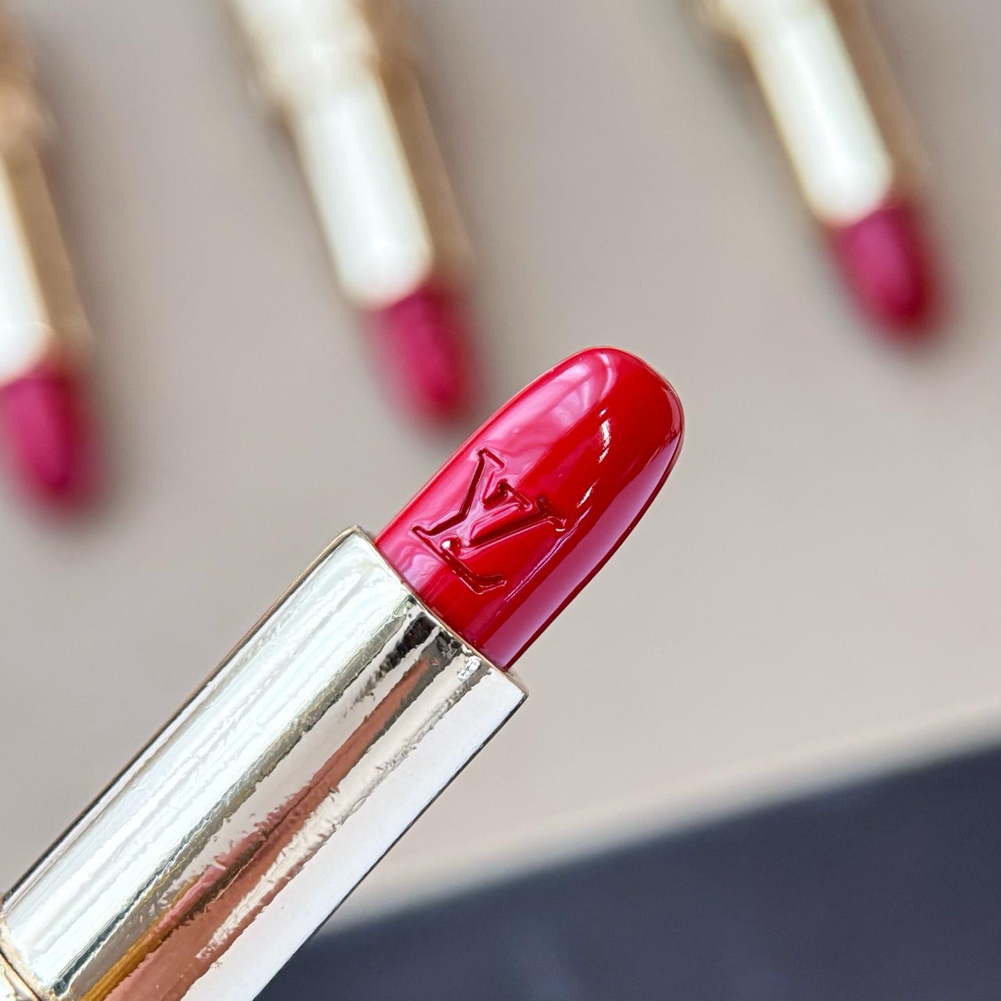 Louis Vuitton LV Lipstick Bag Charm   M03006 - DopestKickz