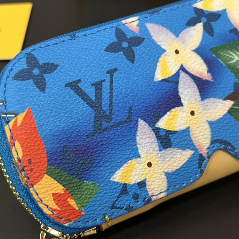 Louis Vuitton Sunglasses Pouch - DopestKickz