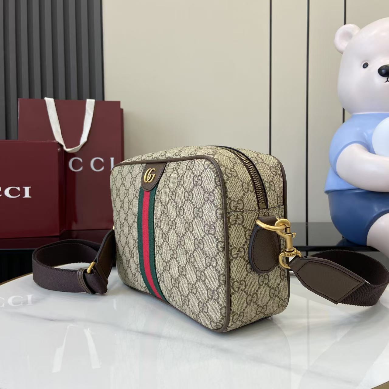Gucci Ophidia Medium Crossbody Bag - DopestKickz