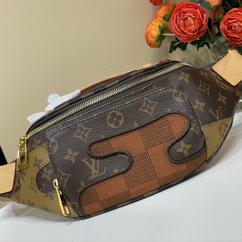 Louis Vuitton Rush Bumbag   M15271 - DopestKickz