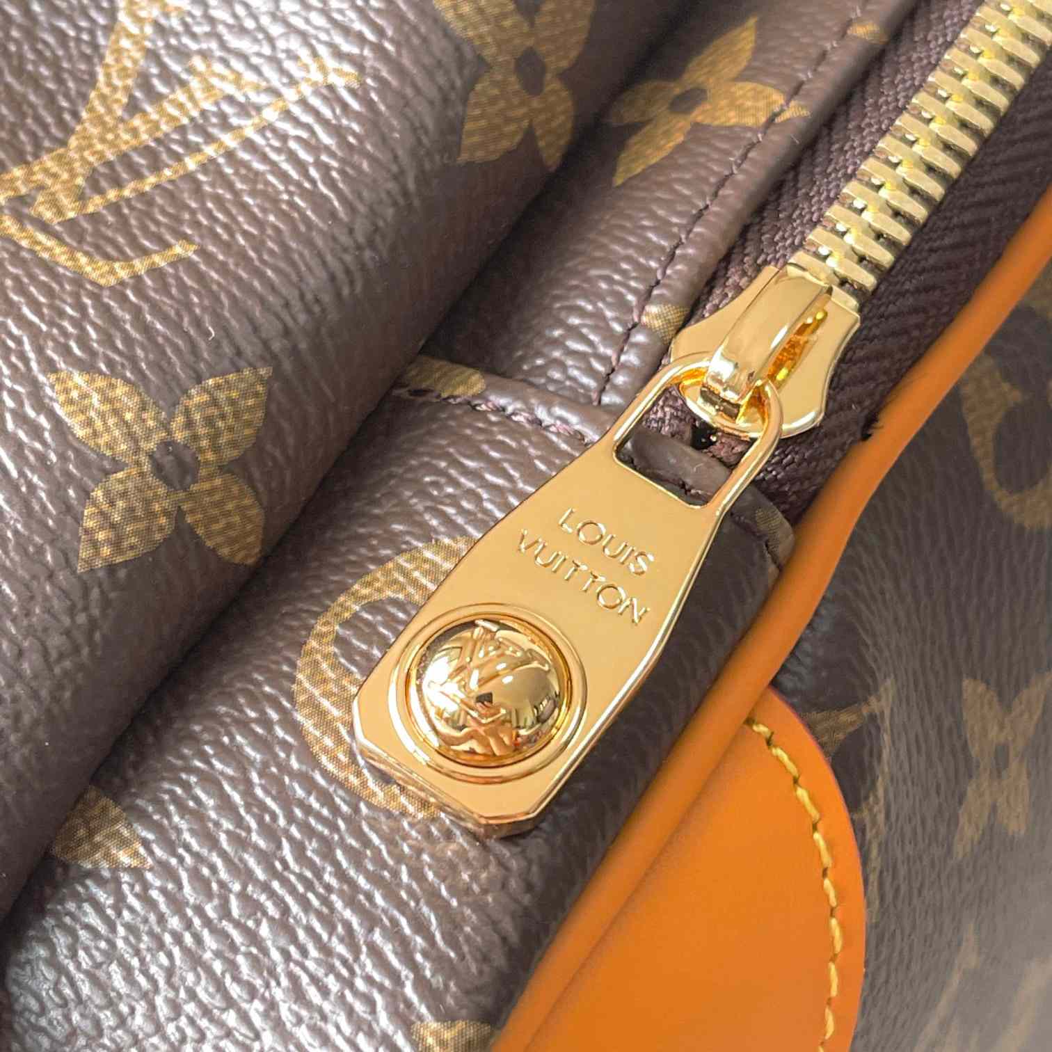 Louis Vuitton Discovery Cargo Backpack   M25979 - DopestKickz