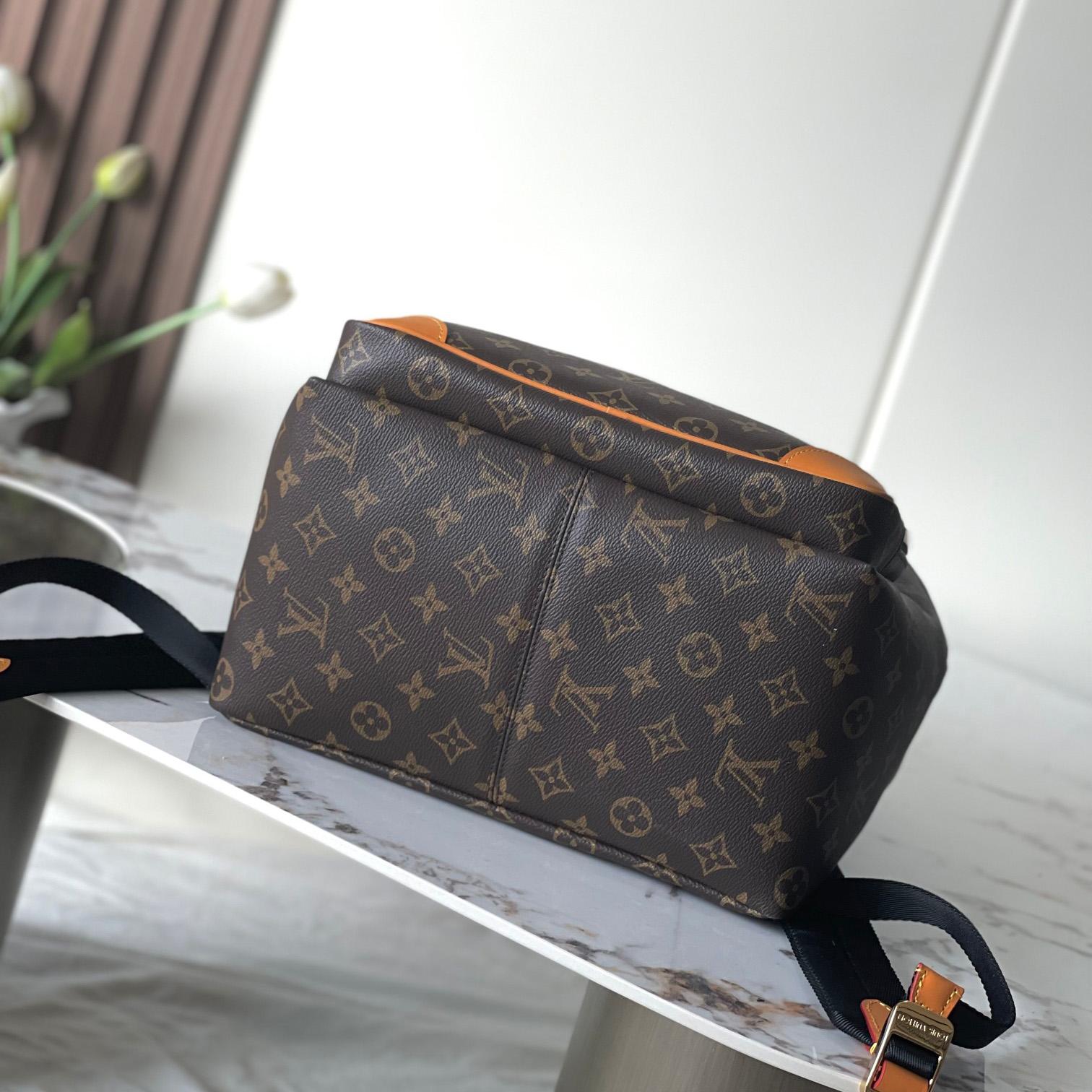 Louis Vuitton Discovery Cargo Backpack   M25979 - DopestKickz