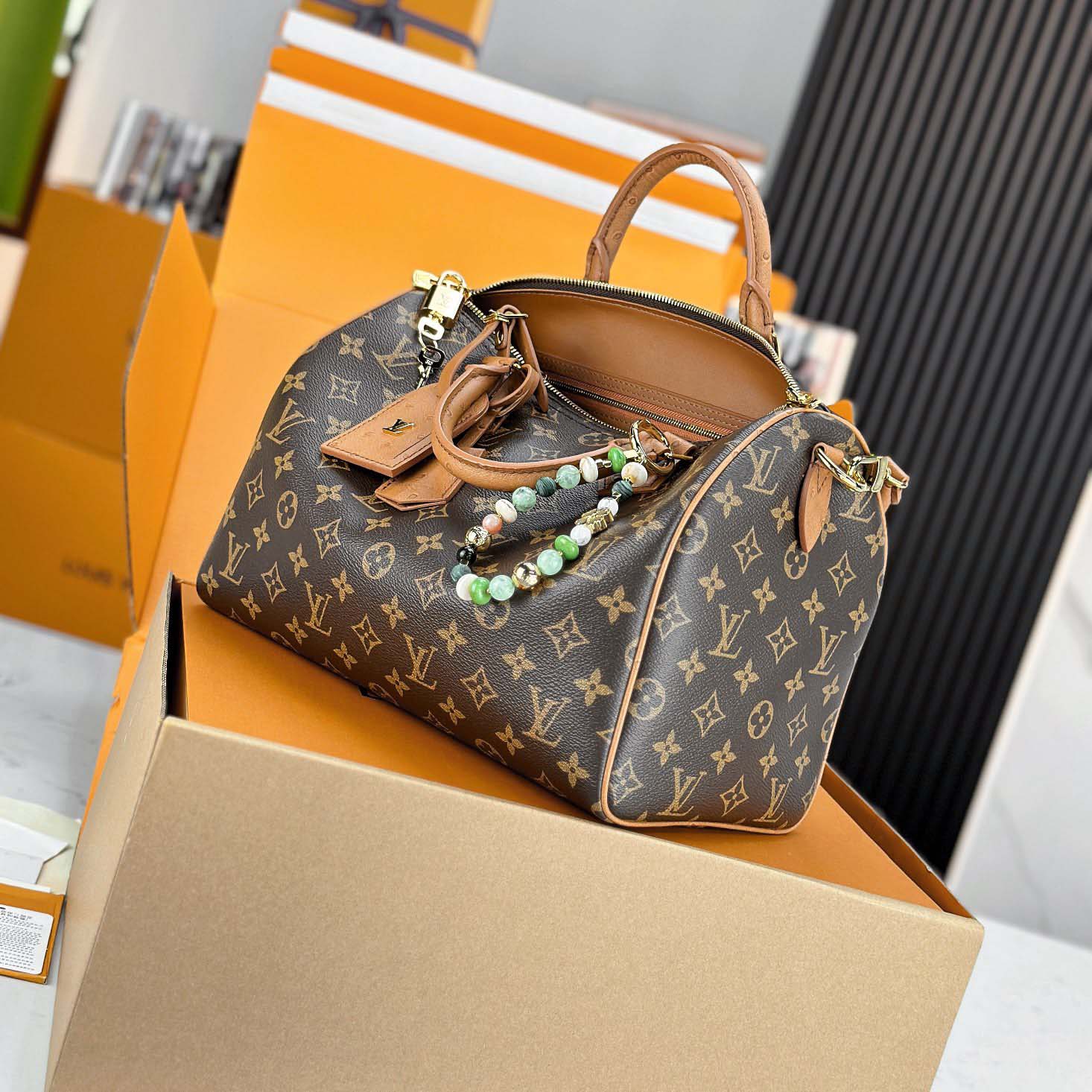 Louis Vuitton Speedy Soft 30 Boho   N87212 - DopestKickz