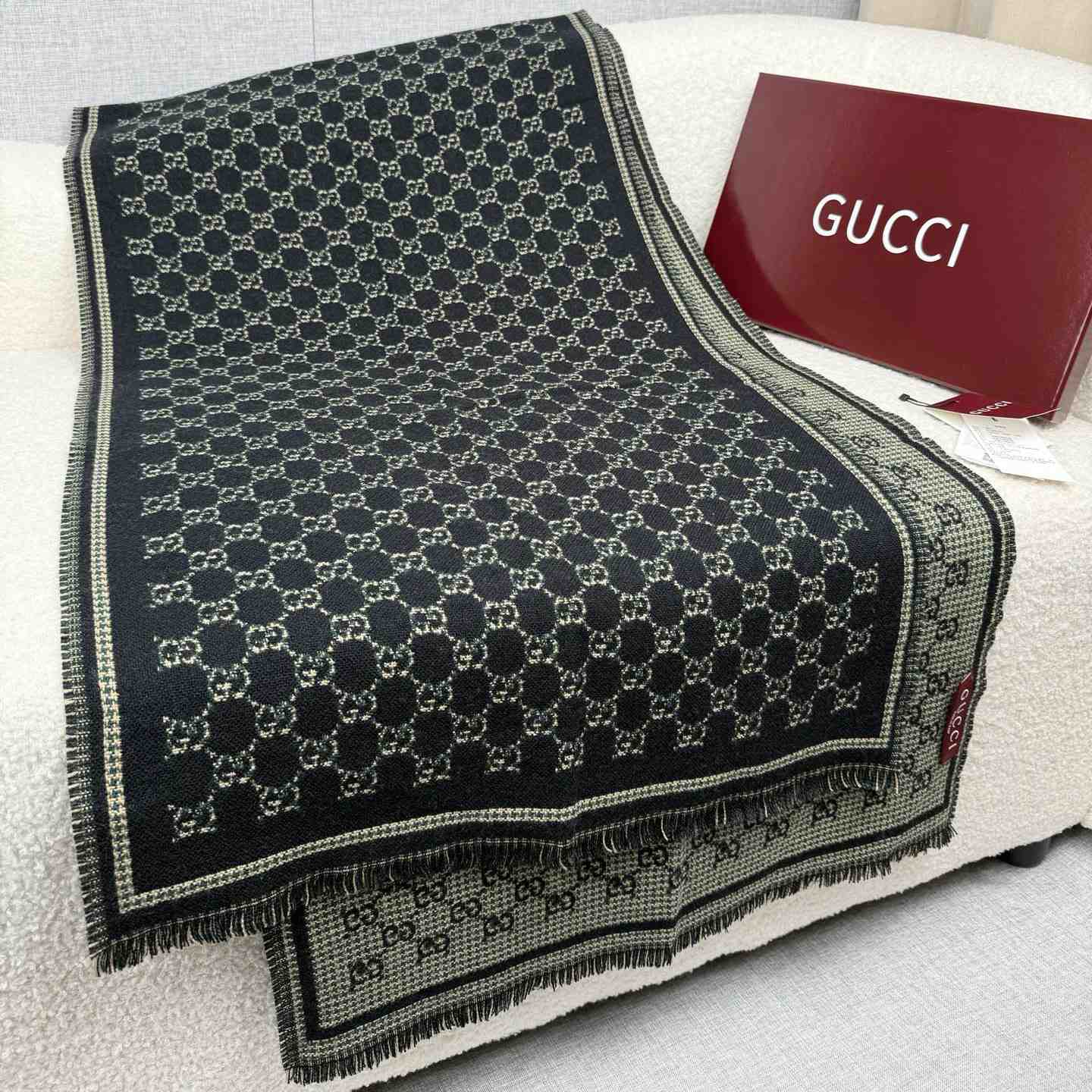 Gucci GG Wool Jacquard Scarf - DopestKickz