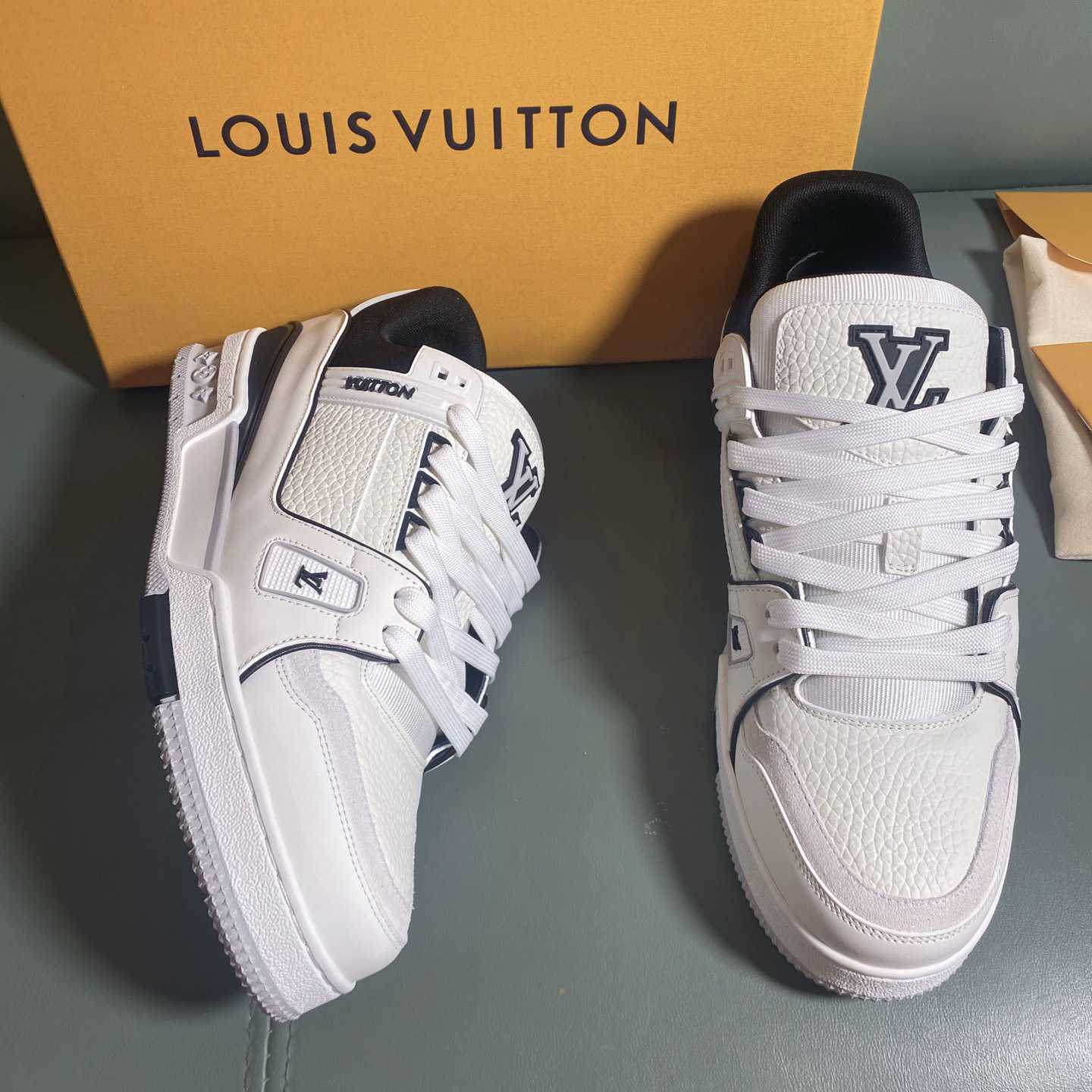 Louis Vuitton LV Trainer Sneaker      1AIJ45 - DopestKickz