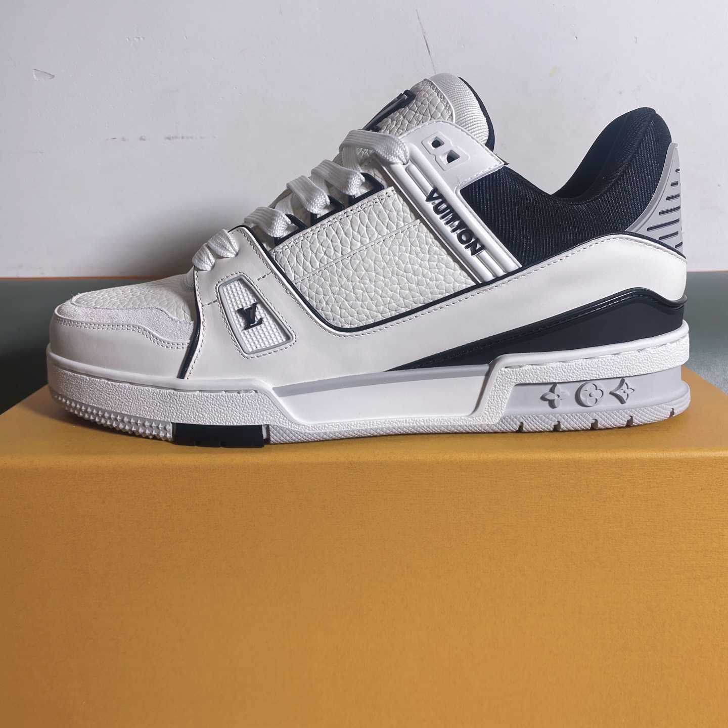 Louis Vuitton LV Trainer Sneaker      1AIJ45 - DopestKickz