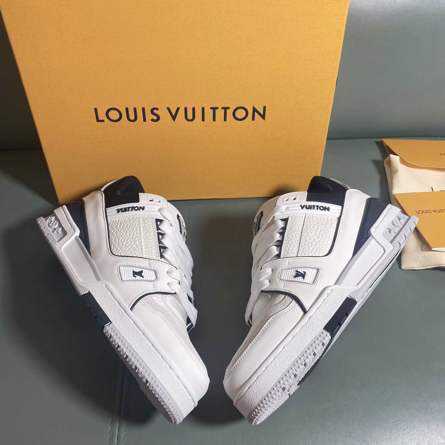 Louis Vuitton LV Trainer Sneaker      1AIJ45 - DopestKickz