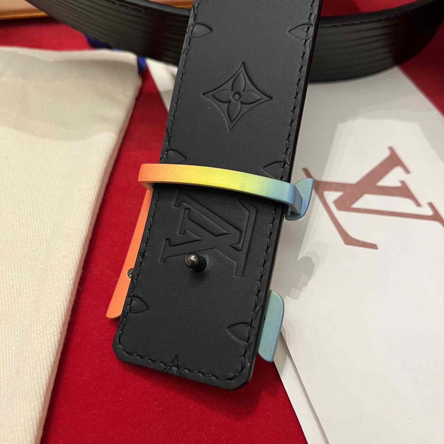 Louis Vuitton Reversible Belt  4cm - DopestKickz