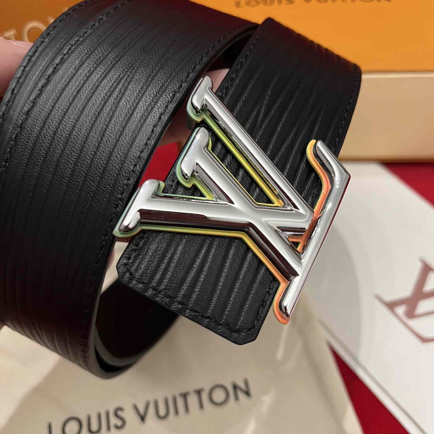 Louis Vuitton Reversible Belt  4cm - DopestKickz