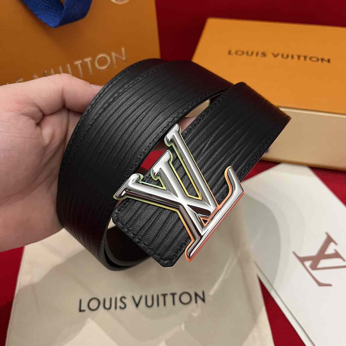 Louis Vuitton Reversible Belt  4cm - DopestKickz