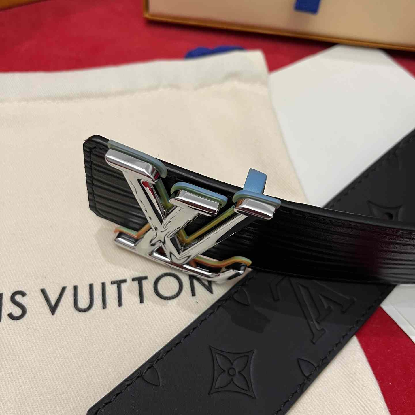 Louis Vuitton Reversible Belt  4cm - DopestKickz