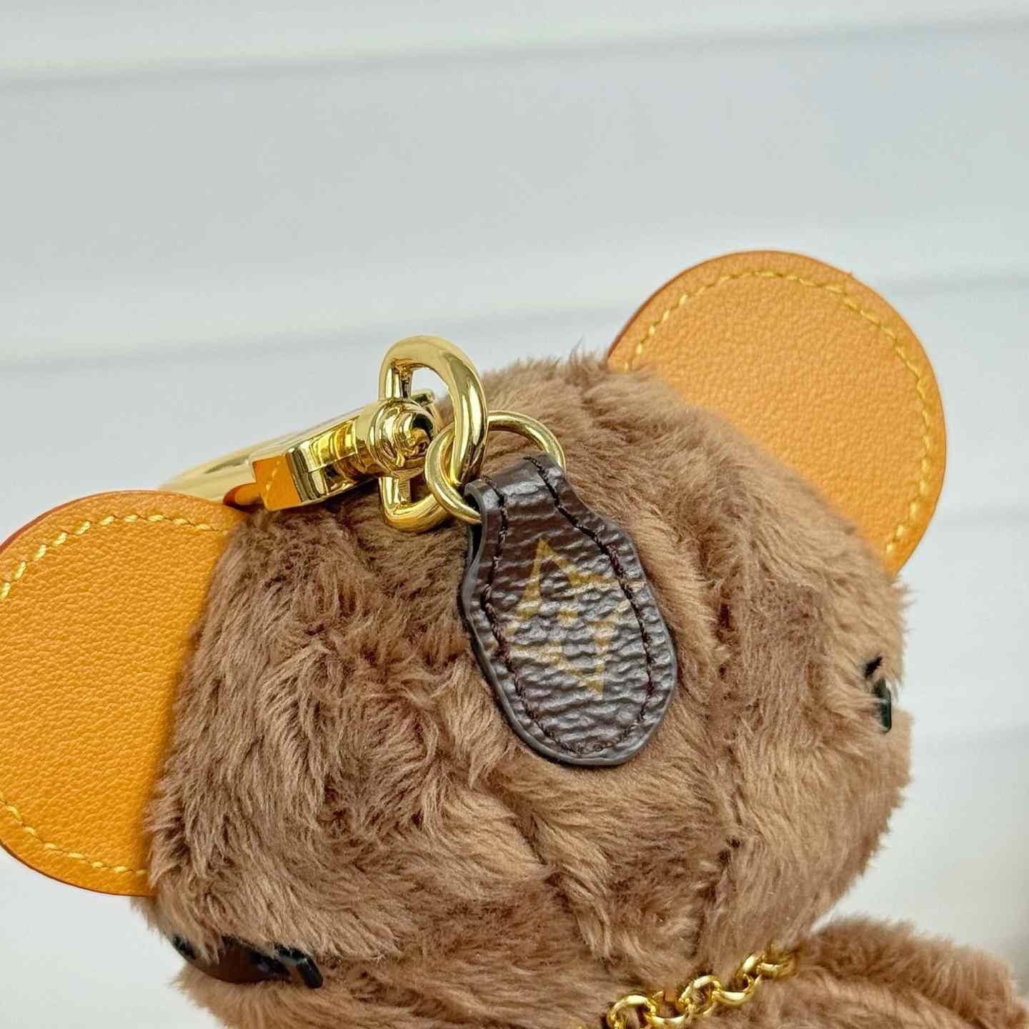 Louis Vuitton LV Louis Bear Bag Charm  M03178 - DopestKickz