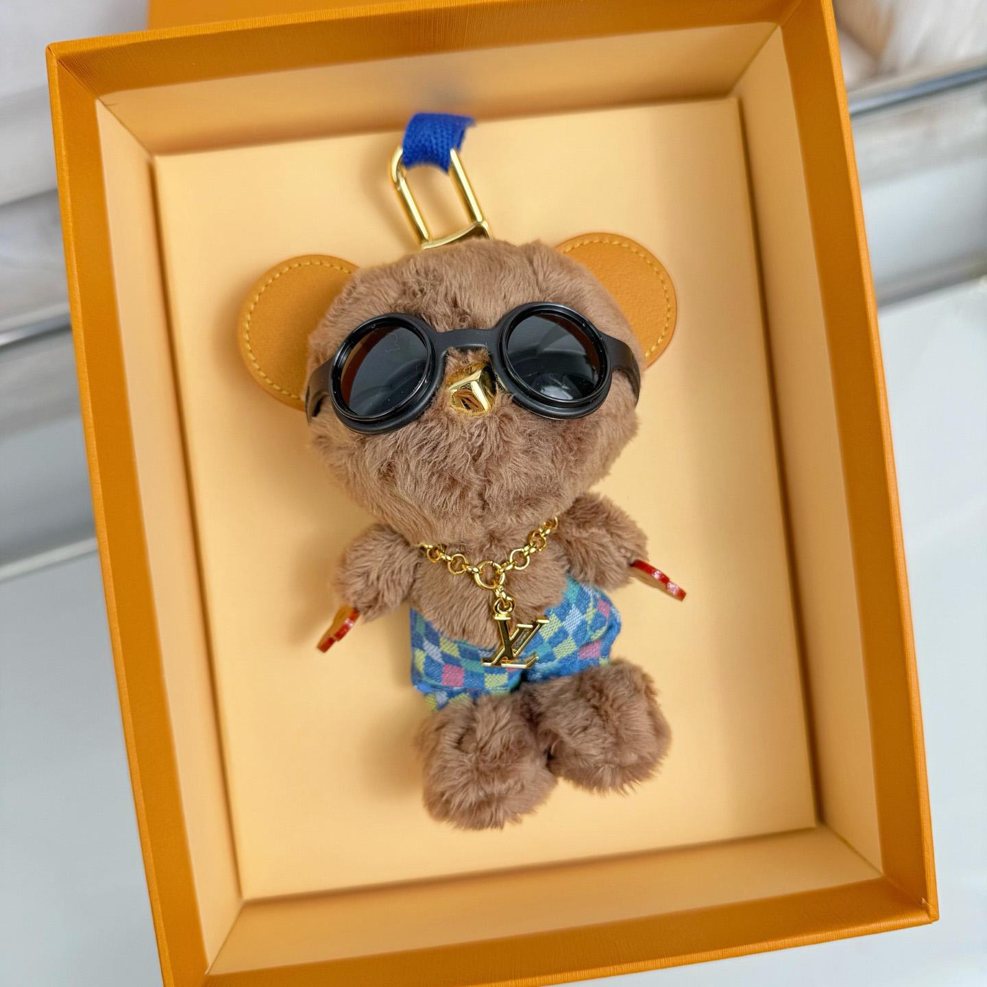 Louis Vuitton LV Louis Bear Bag Charm  M03178 - DopestKickz