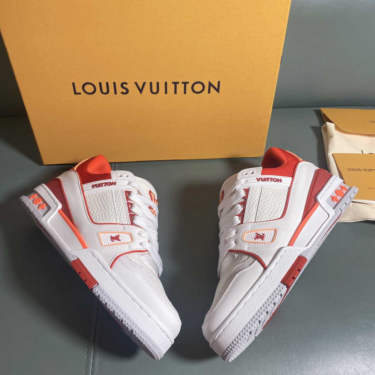 Louis Vuitton LV Trainer Sneaker      1AIIZM - DopestKickz