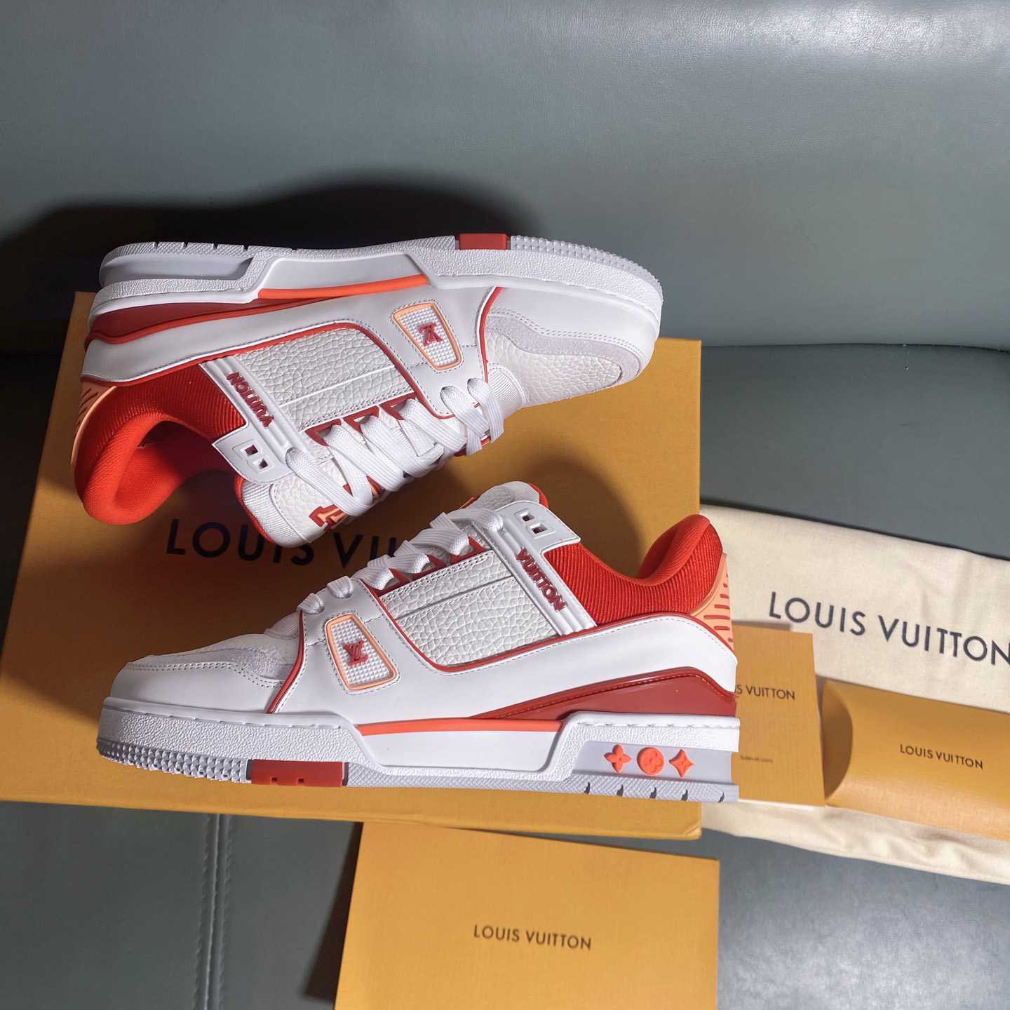 Louis Vuitton LV Trainer Sneaker      1AIIZM - DopestKickz