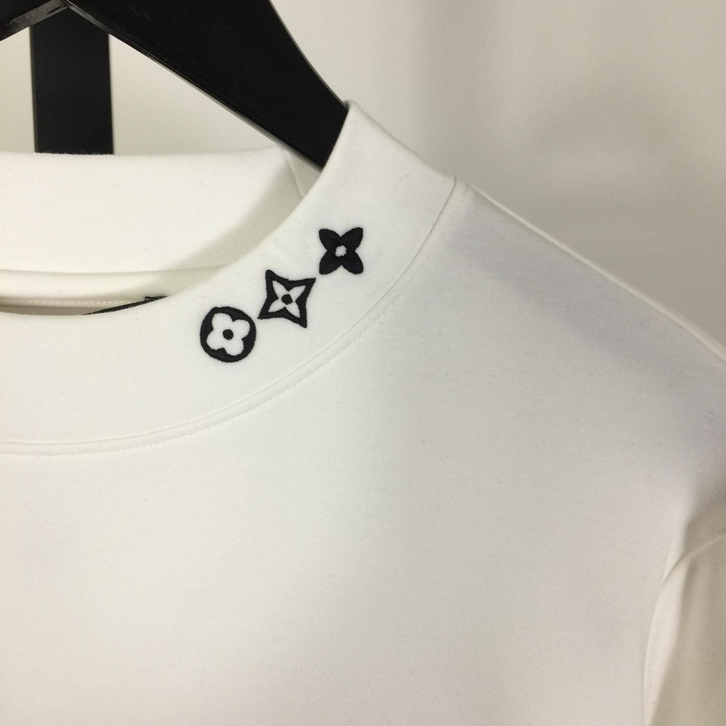 Louis Vuitton Embossed LV Long-Sleeved T-Shirt - DopestKickz