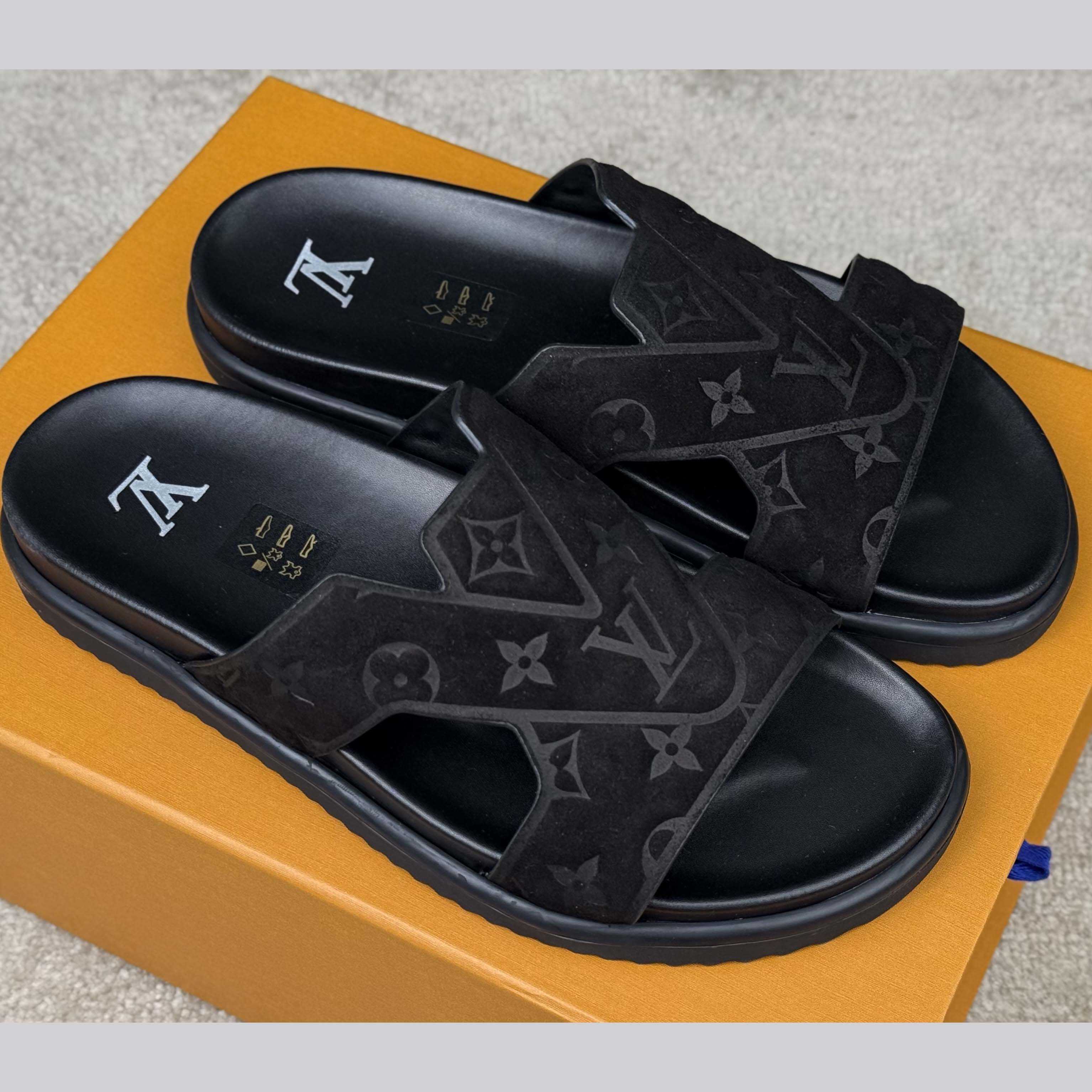 Louis Vuitton LV Oasis Mule    - DopestKickz