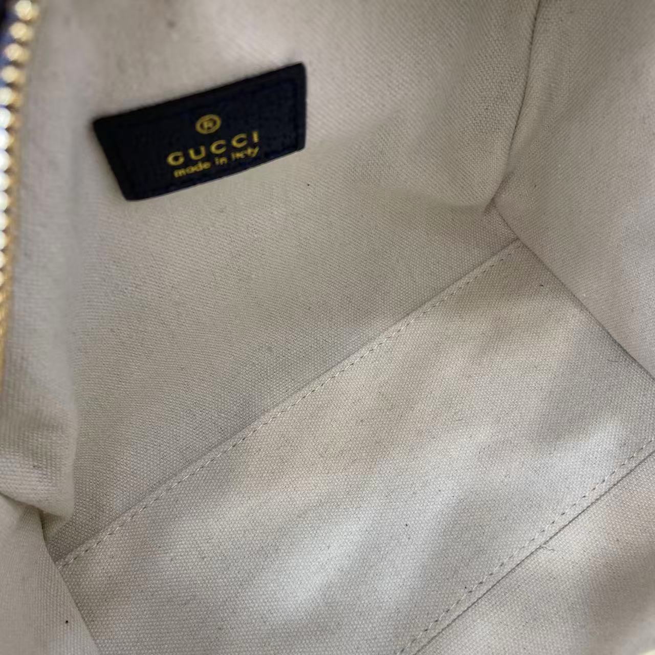 Gucci Mini GG Handbag - DopestKickz