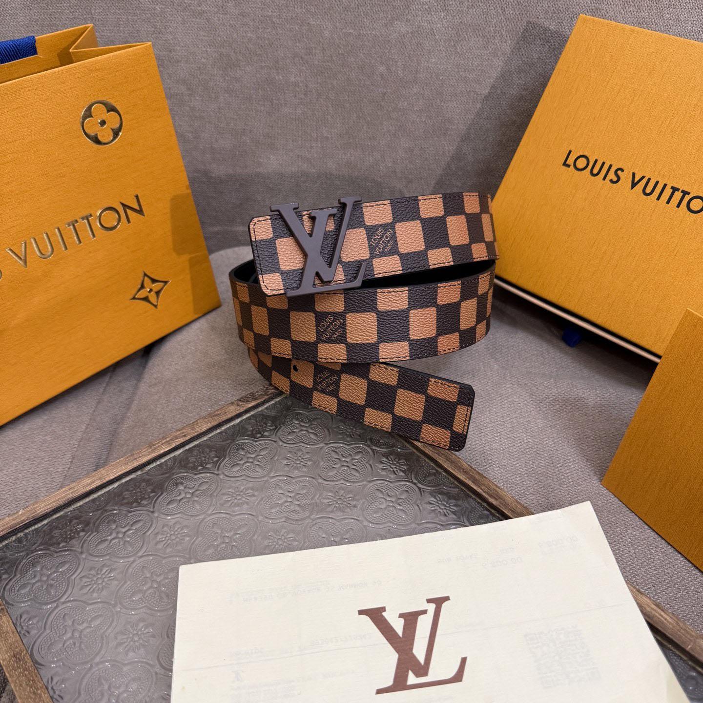 Louis Vuitton 40mm Reversible Belt  - DopestKickz